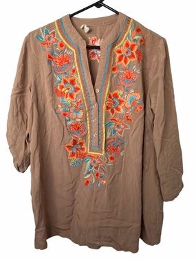 Luna Moon Top Womens Tunic Floral Embroidered V-Neck Popover Tan